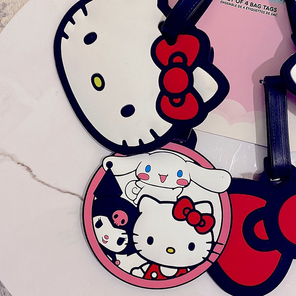 Hello Kitty and Friends - Set of 4 Bag Tags - Picture 3 of 4